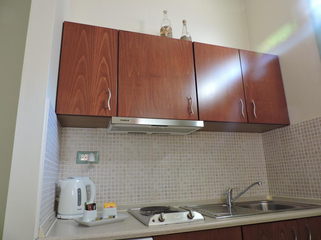 Aroma Stegna Sea Apartment Bagian luar foto